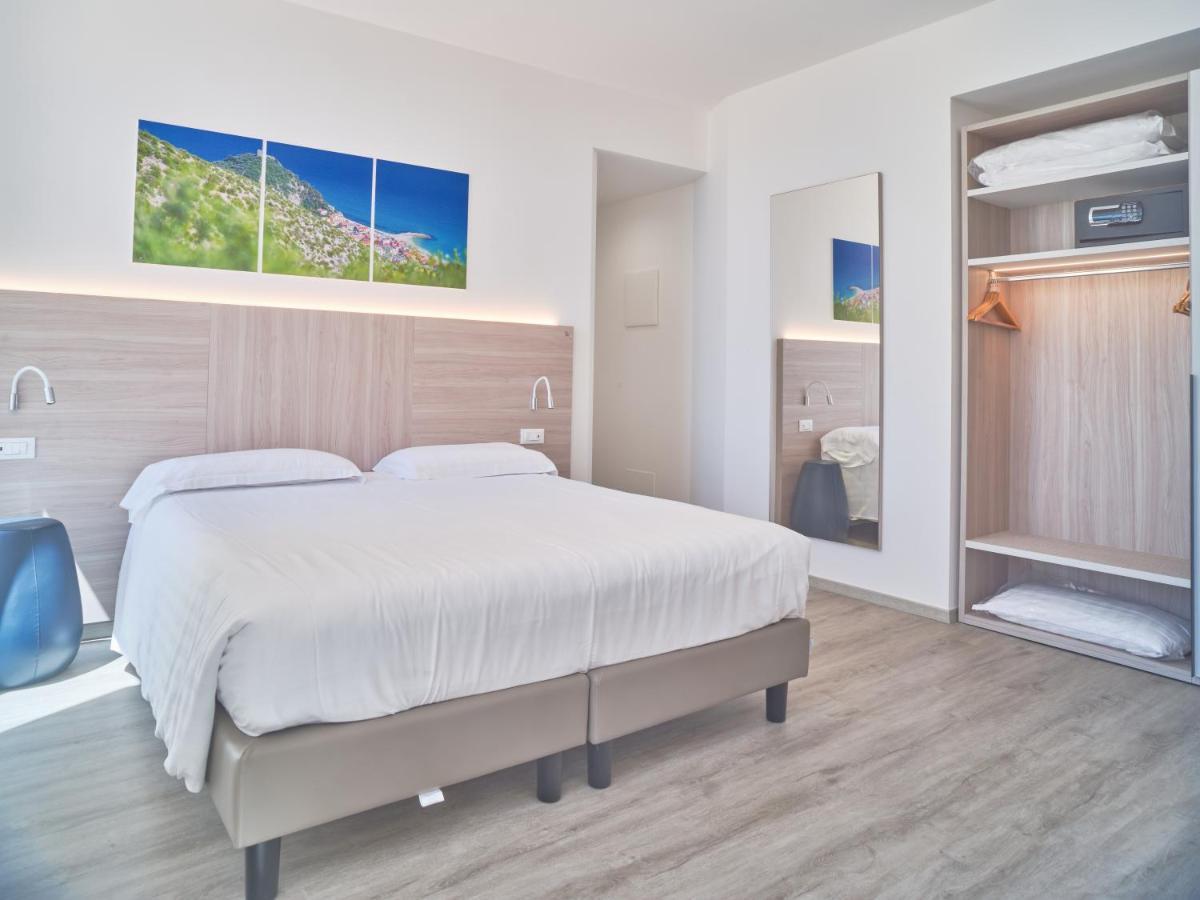 Double or Twin Room Extra Bed Sea View