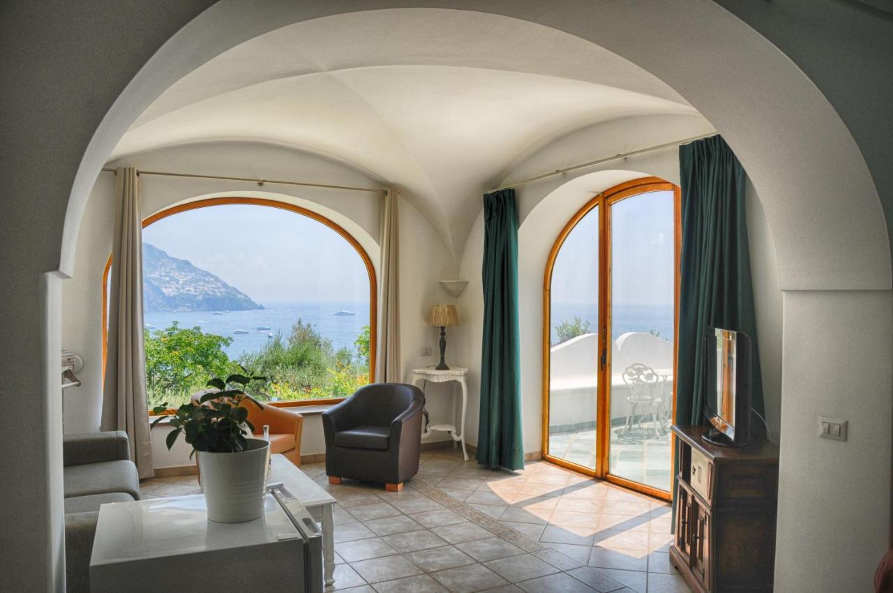 Deluxe Double or Twin Room Sea View