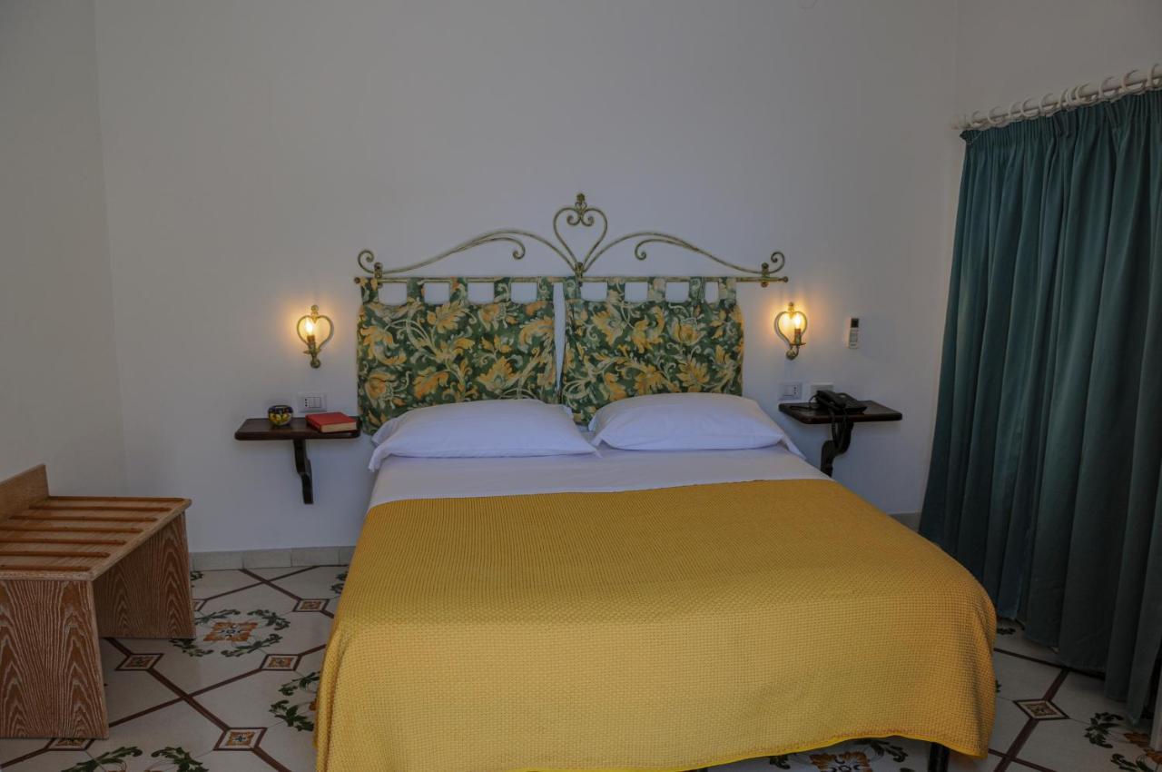 Standard Double or Twin Room Sea View