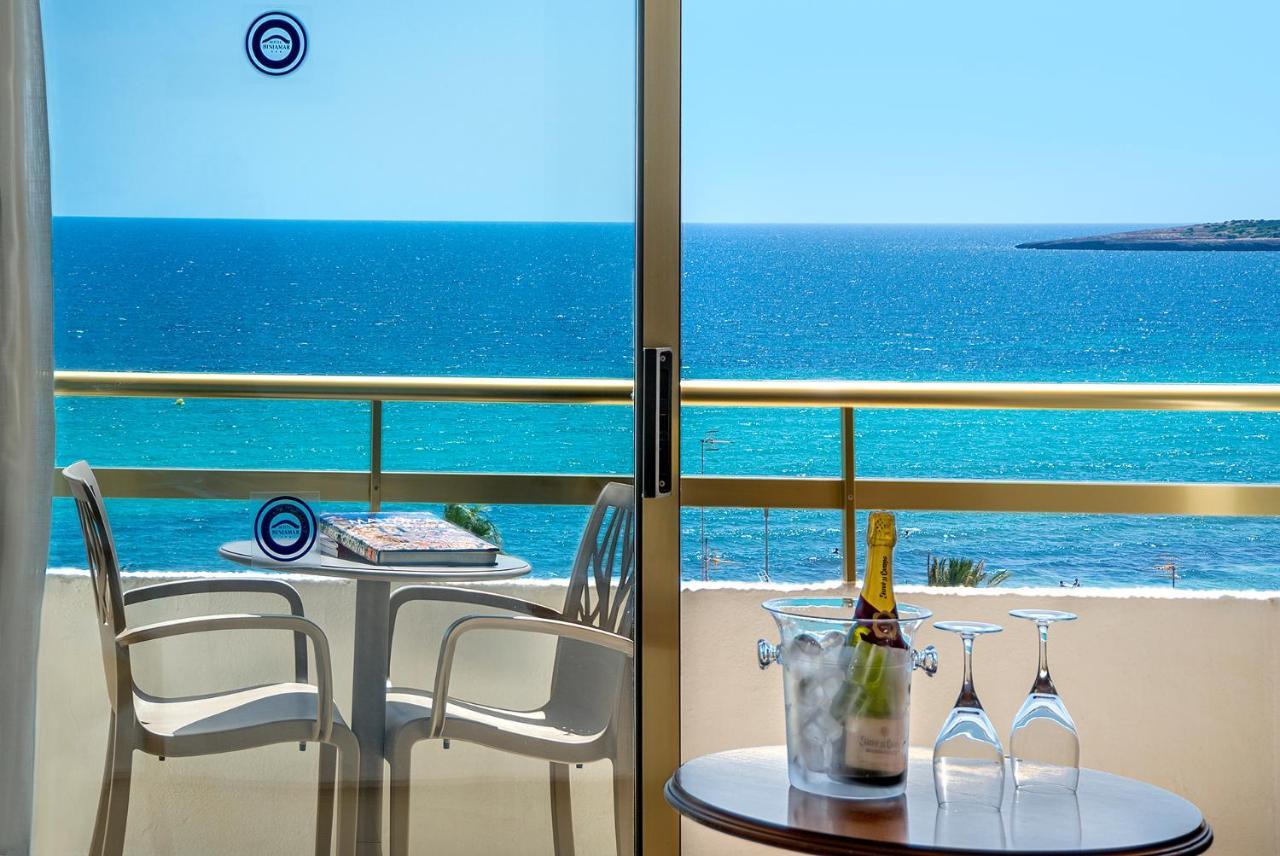 Double or Twin Room Sea View