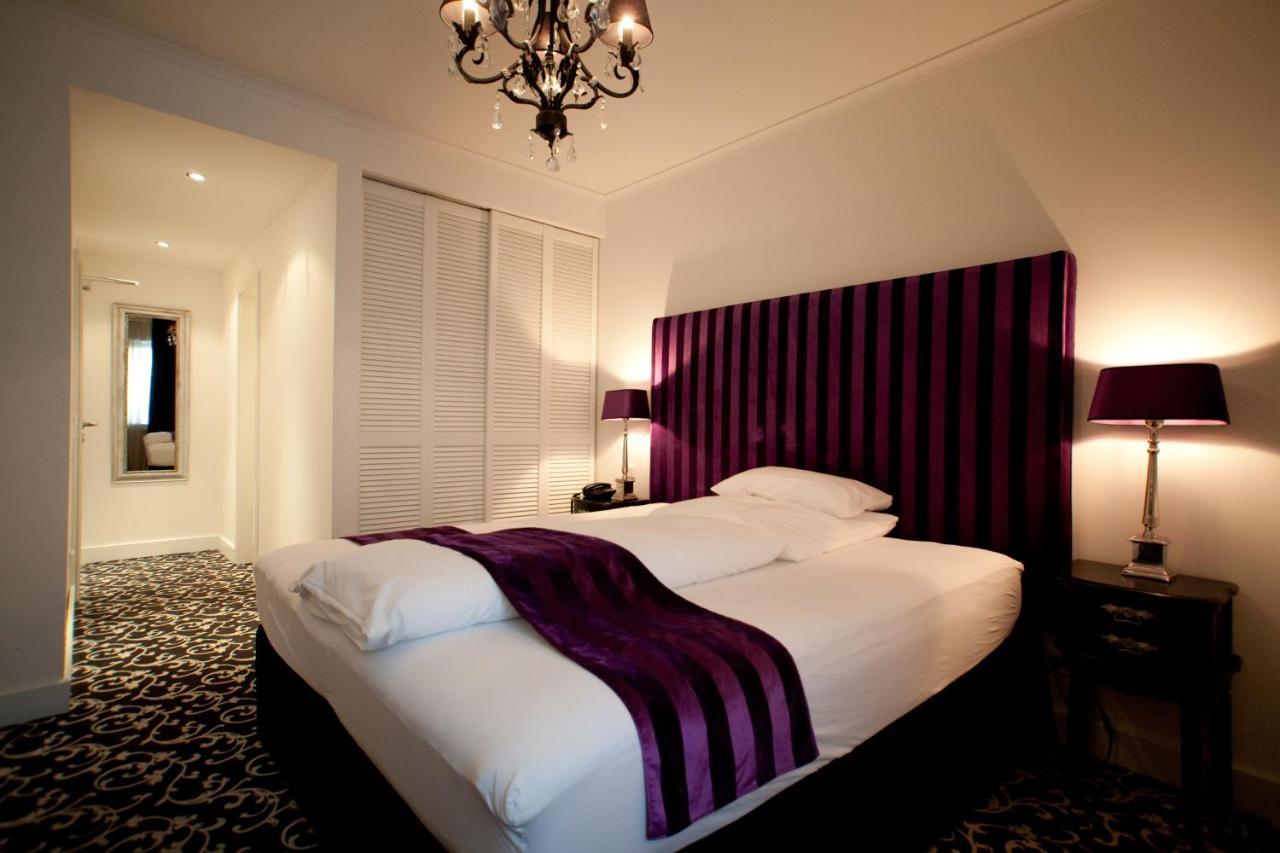 Large Double or Twin Room