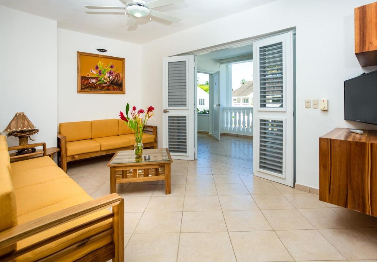 Two-Bedroom Deluxe Apartment