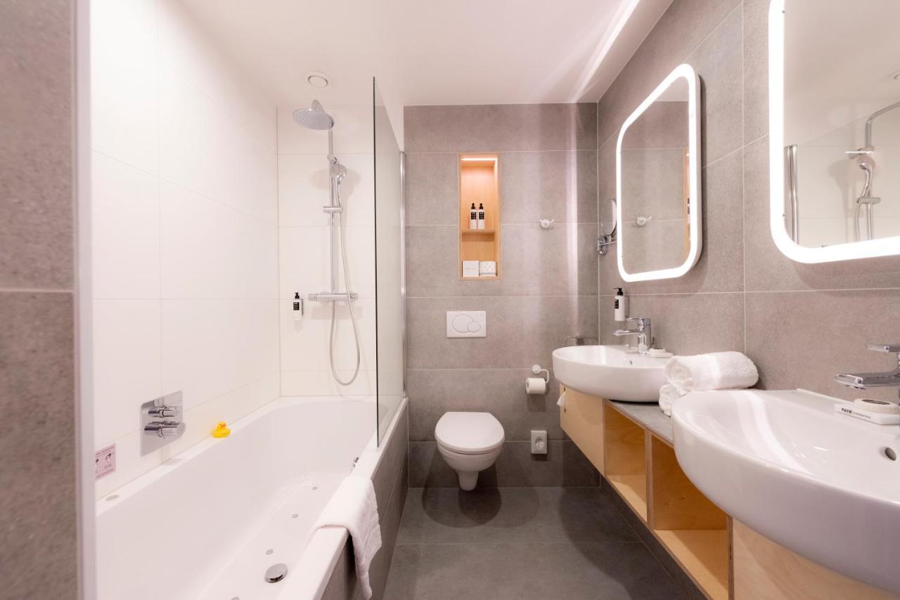 Double Room with Spa Bath,1209937954:JPEG