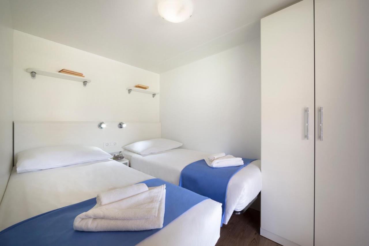 Standard Mobile Home with Shared Pool,1742811891:JPEG