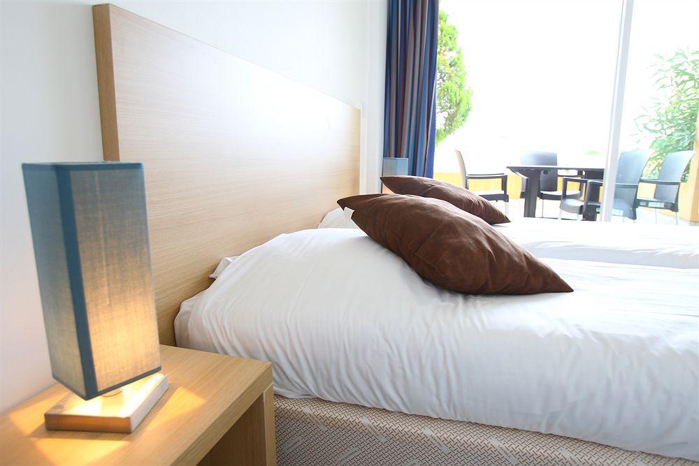 Suite com Varanda