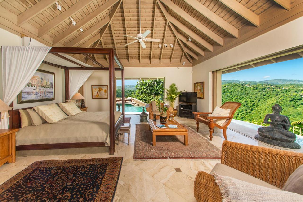 Deluxe Villa