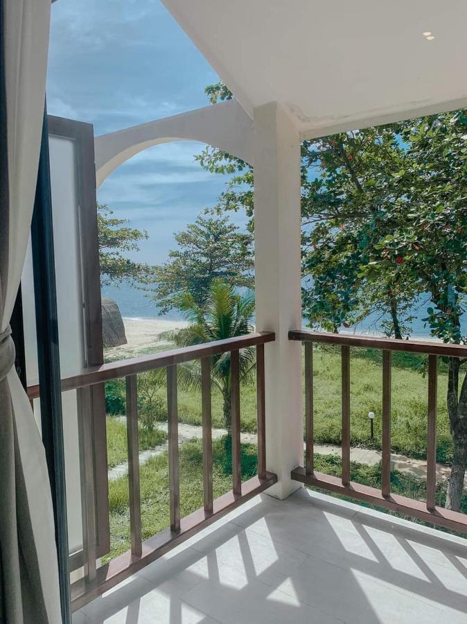 Superior Sea View Bathtub,1084830703:JPEG