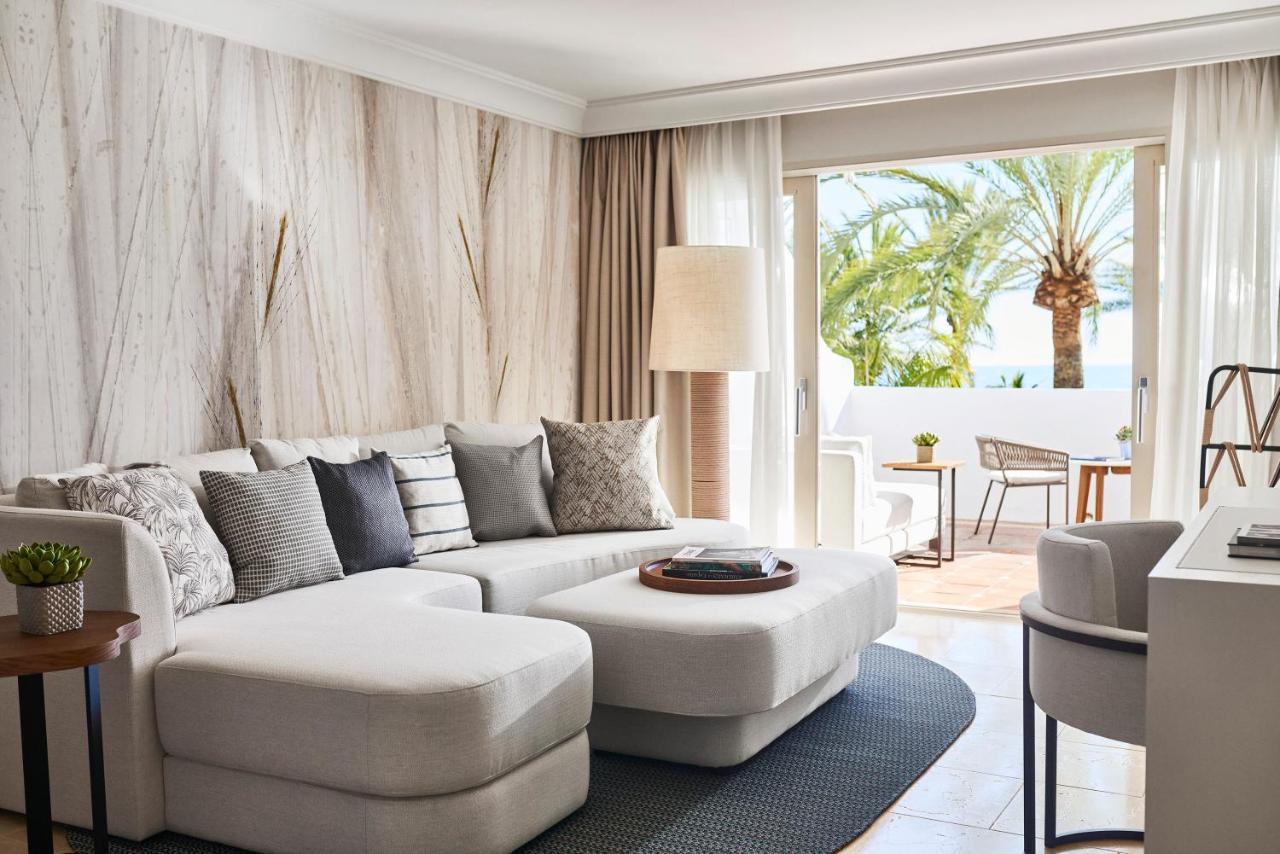 Suite Dupla Júnior Deluxe com Vista Parcial Mar