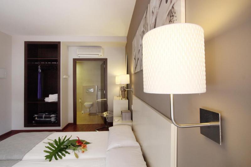 Twin Room,9938204:JPEG