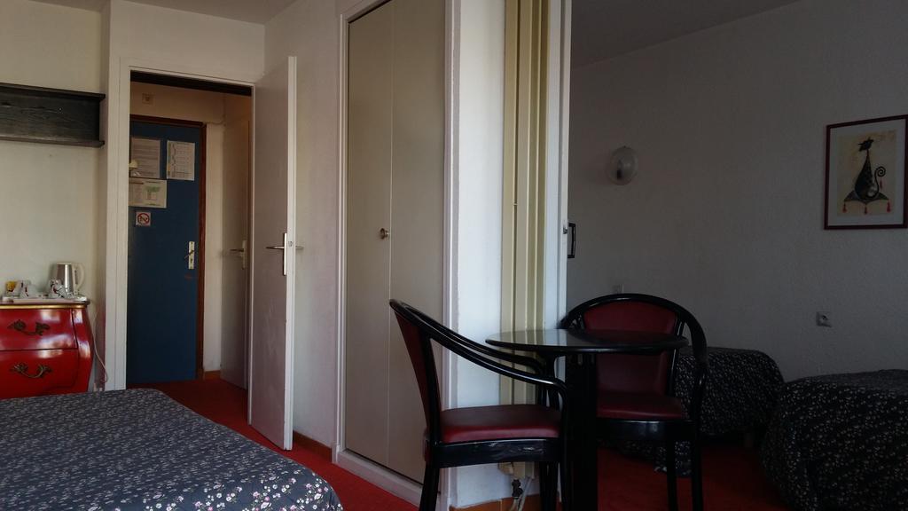 Double or Twin Room with Pool View