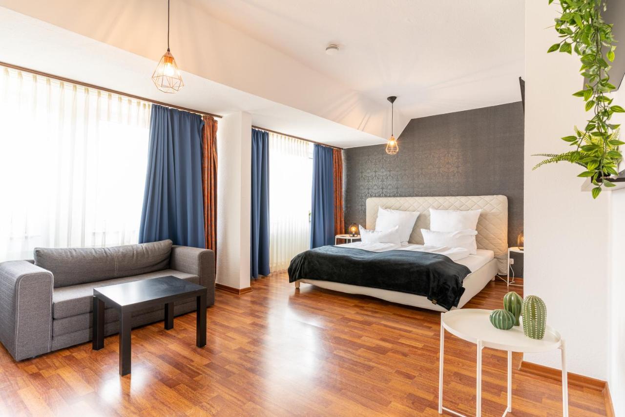 Two-Bedroom Apartment,1111124223:JPEG