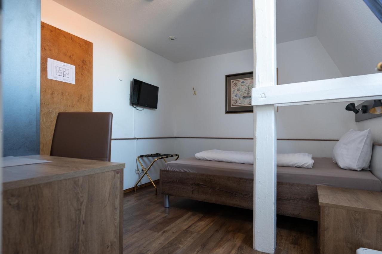 Single Room,1115997510:JPEG
