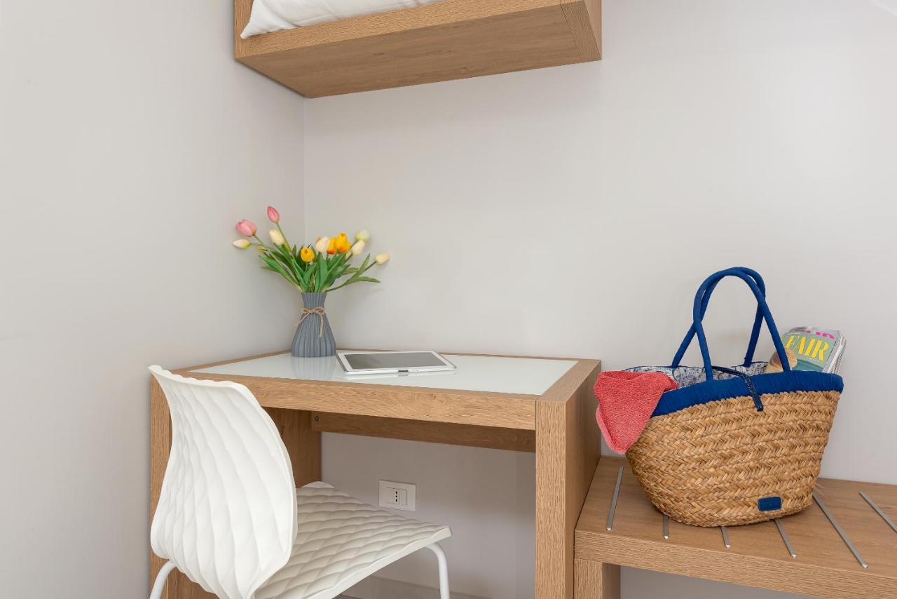 Double Room with Balcony,1121599161:JPEG