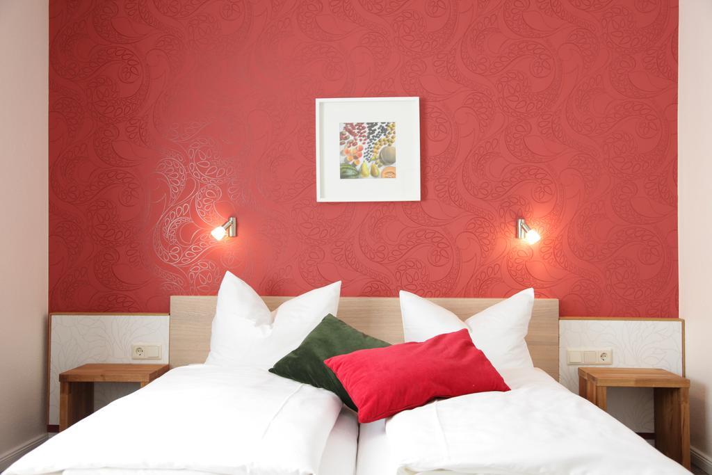 Large Double Room with Double Bed,111969024:JPEG