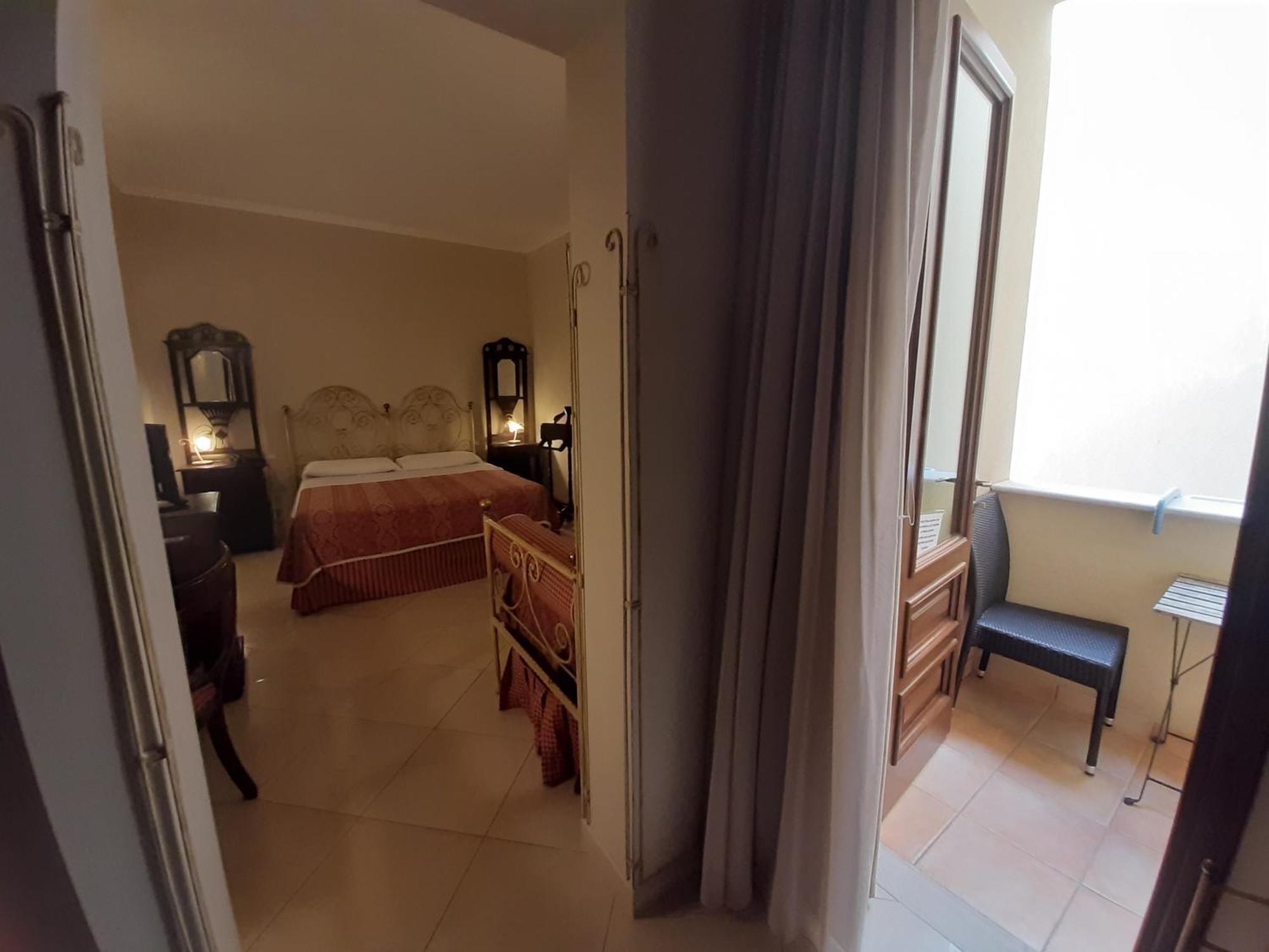 Camera Tripla con Balcone