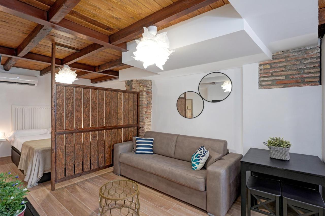 One-Bedroom Apartment,1126065270:JPEG