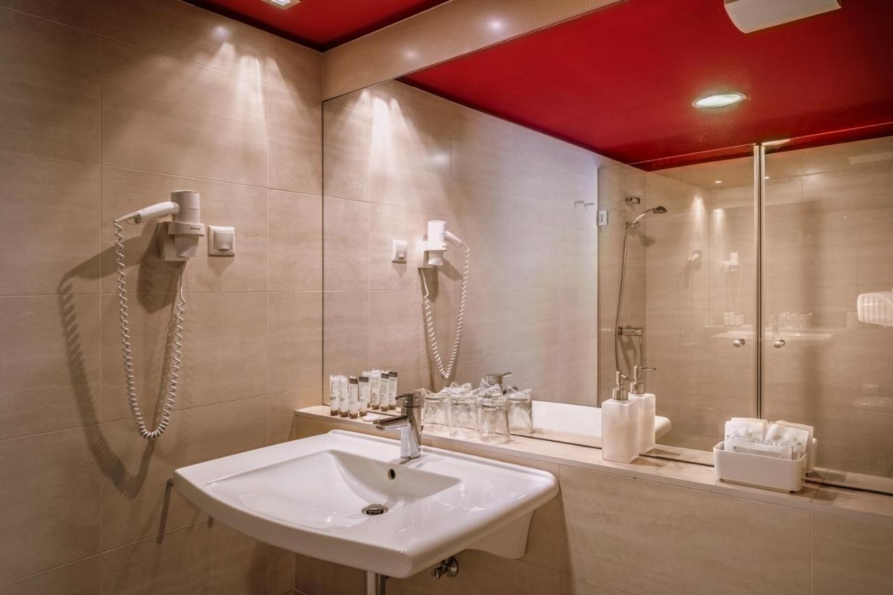 Quarto Duplo Standard