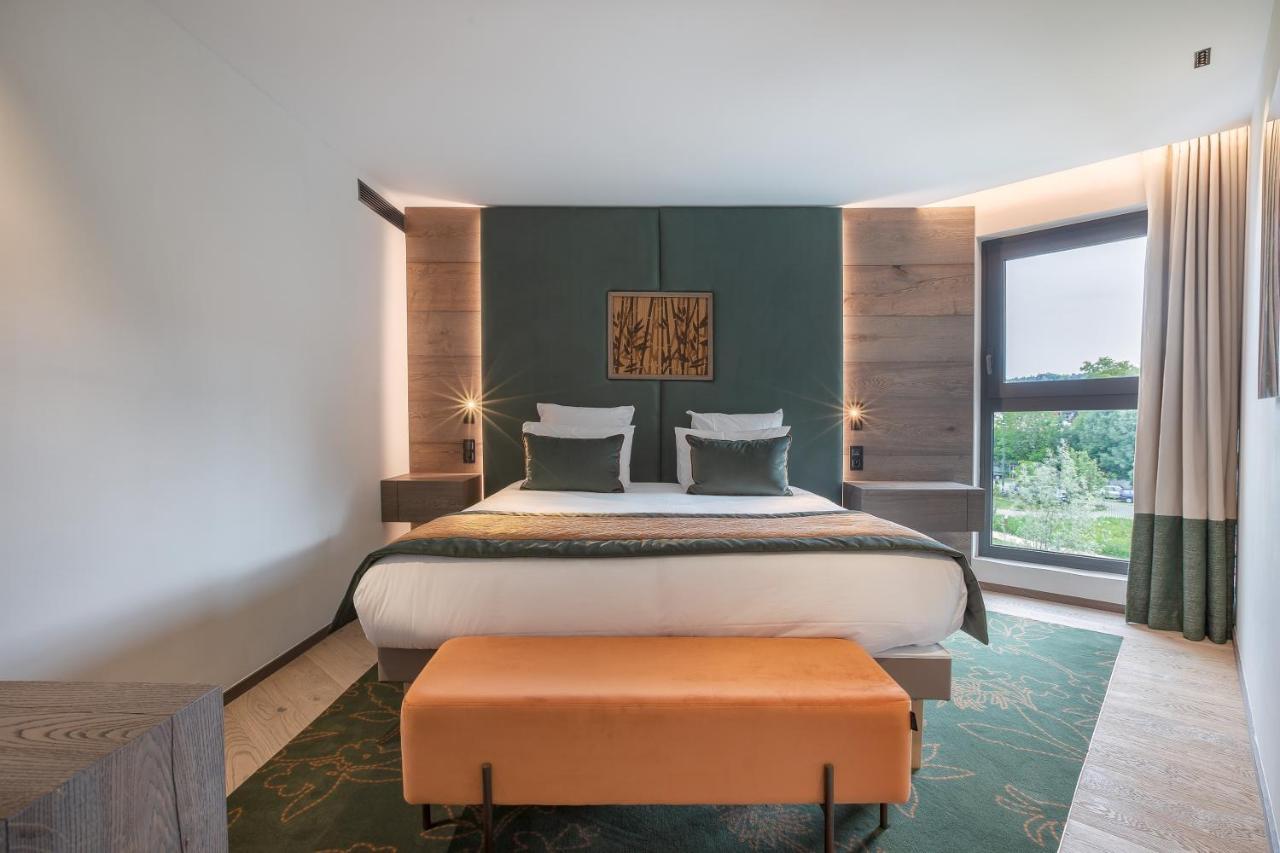 Family Junior Suite Balcony complimentary spa access,1145362990:JPEG