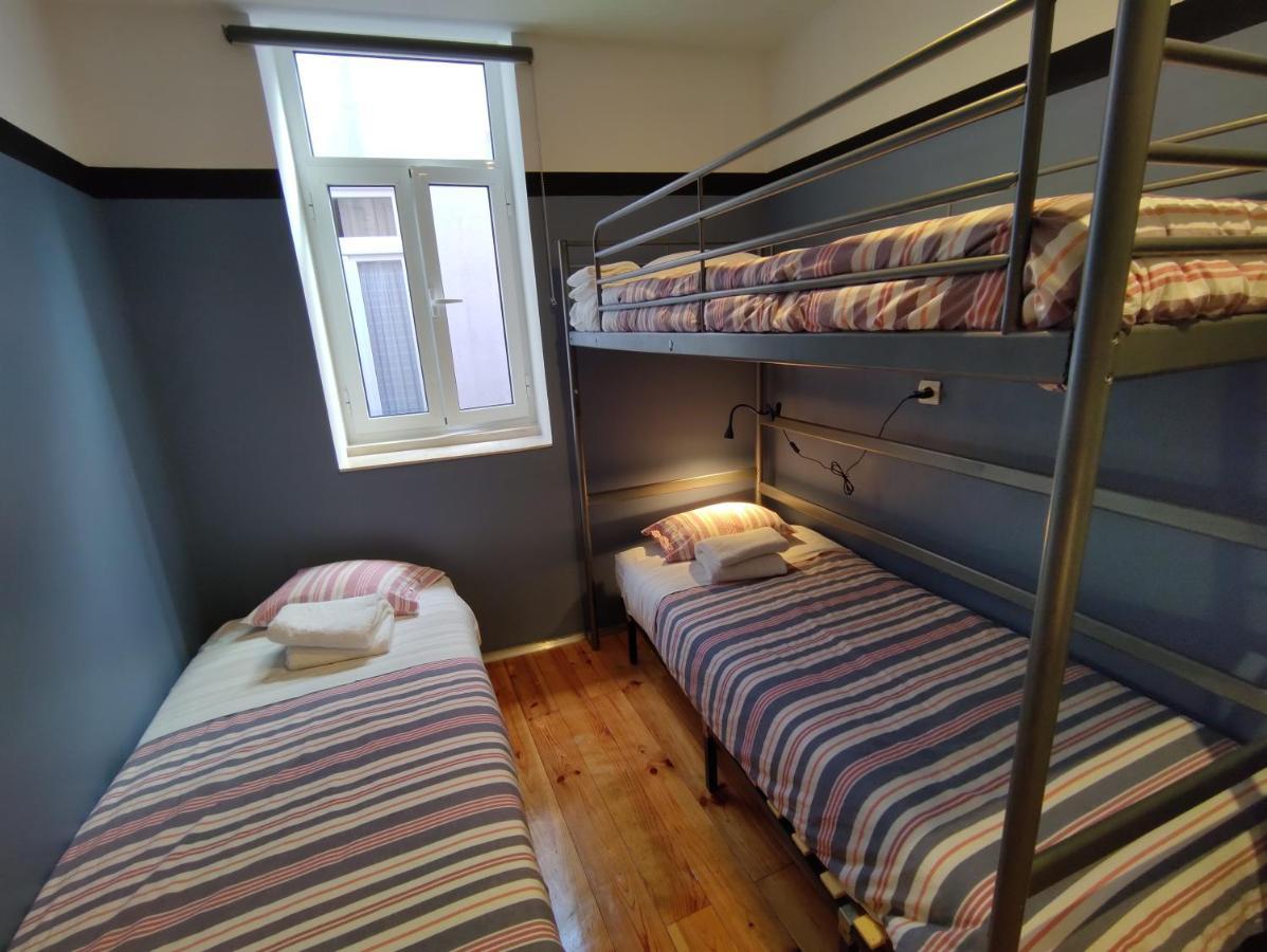 Quarto Familiar Económico