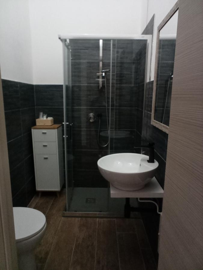 Single Room Private Bathroom