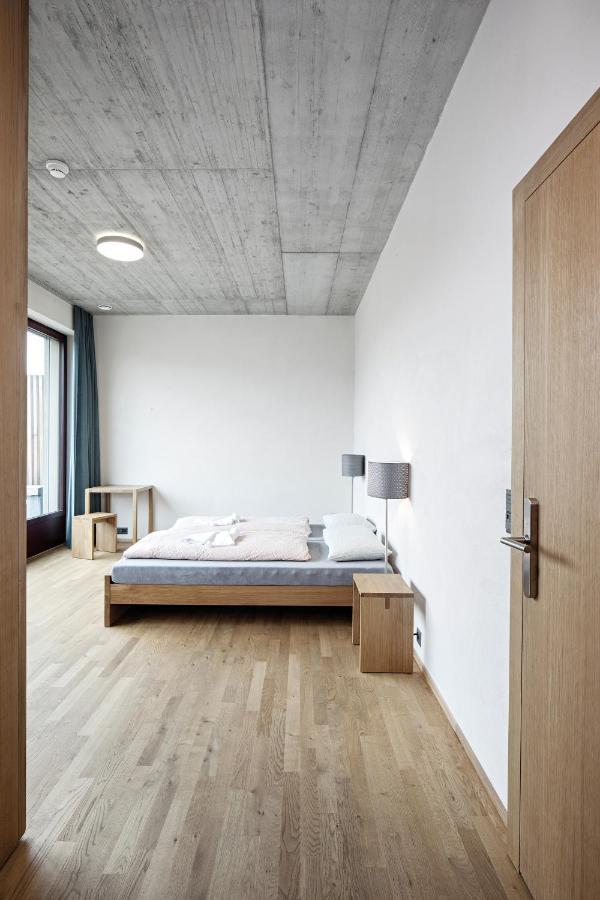 Double Room Shower,1178430493:JPEG