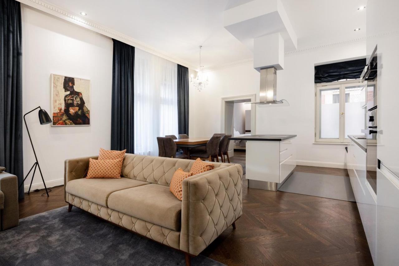 Apartamento com 3 Quartos