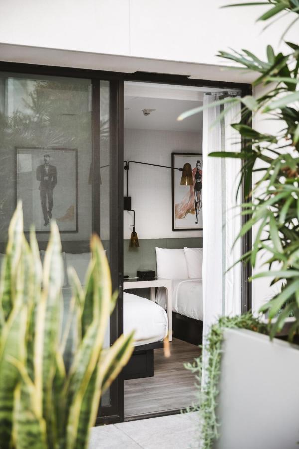 Quarto Duplo com Cama Queen-size e Terraço com Acesso ao Lounge Element
