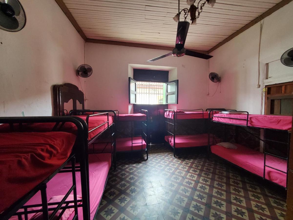 Habitación Compartida Mixta de 8 camas