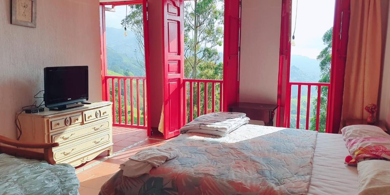 Habitación Doble Deluxe con vistas a la montaña - 1 o 2 camas