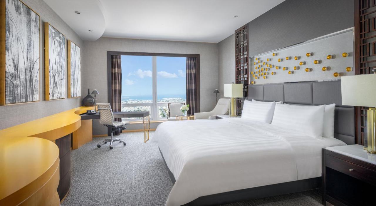 Horizon King Club Room Lounge Access Including Afternoon Tea All Soft Beverages Evening Sundowners & Canapes,846934028:JPEG