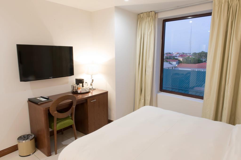 Standard King Room