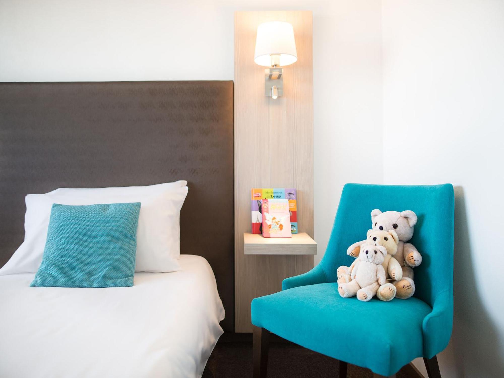 Two Connecting Double Rooms