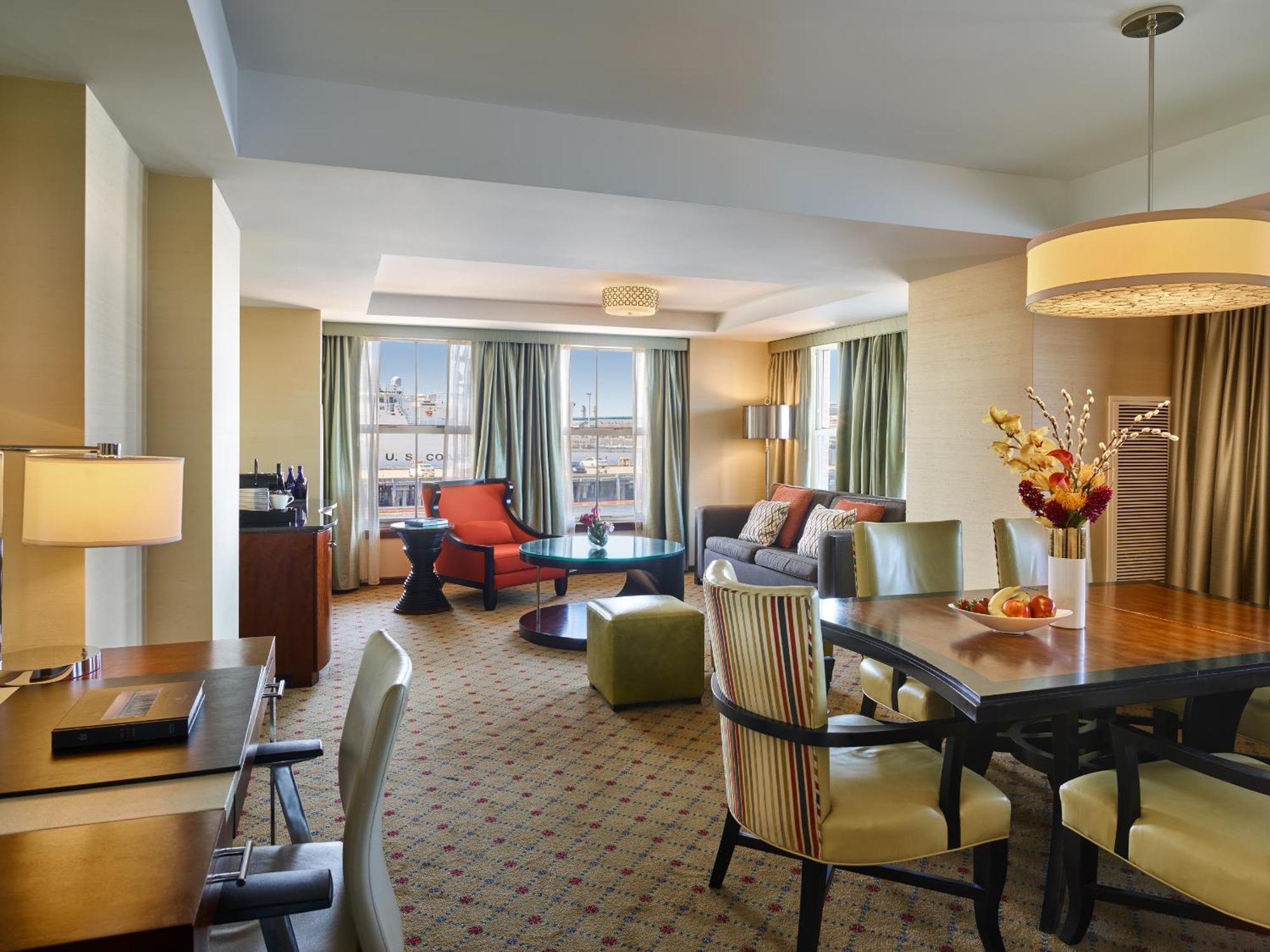 Harbor View King Suite,1275646282:JPEG