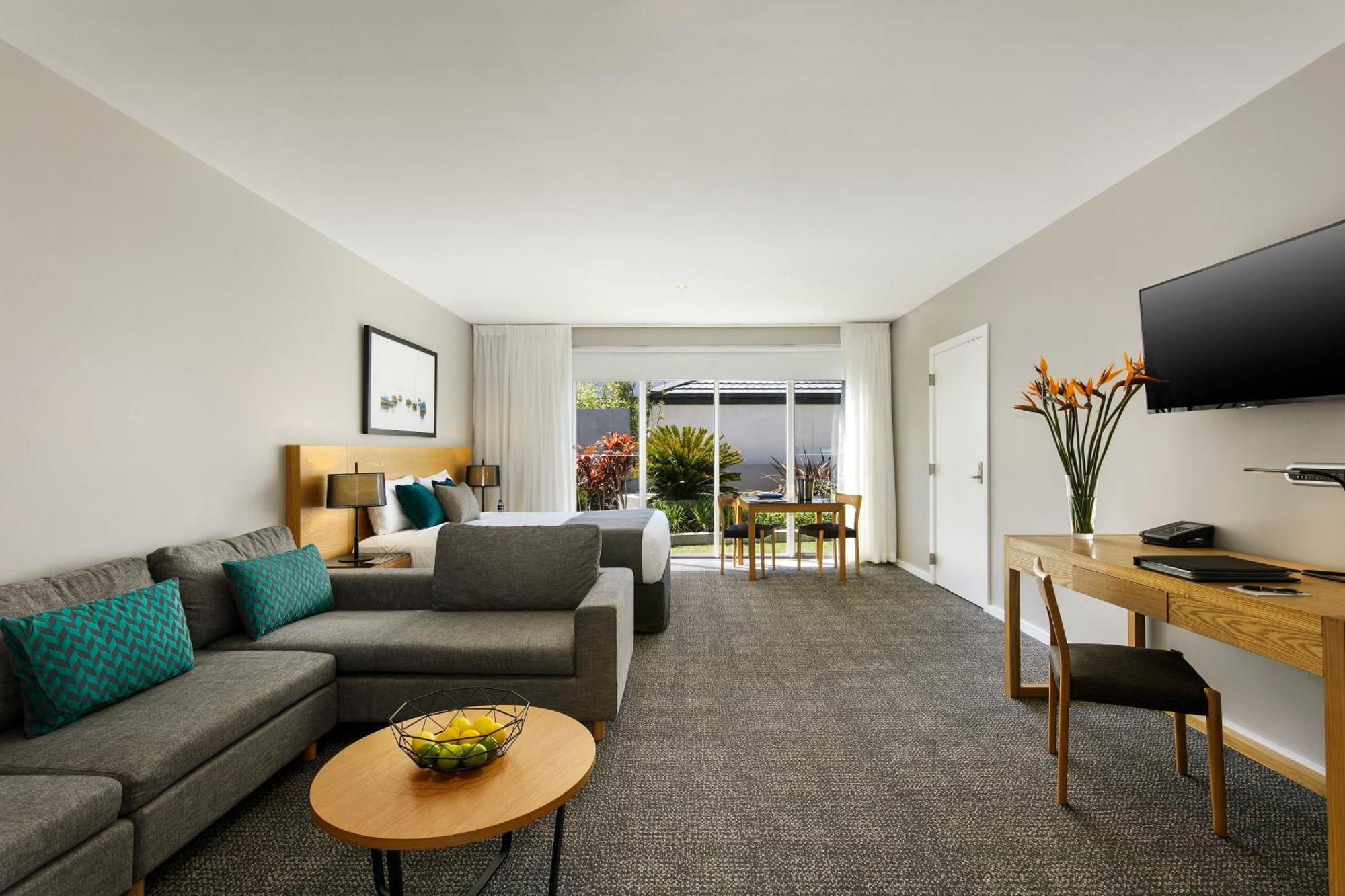 Two-Bedroom Apartment,1307427508:JPEG