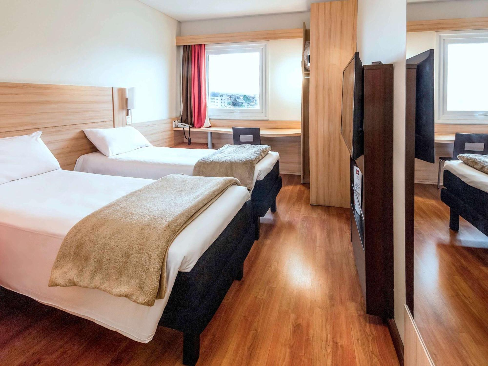 Standard Twin Room,1704935404:JPEG