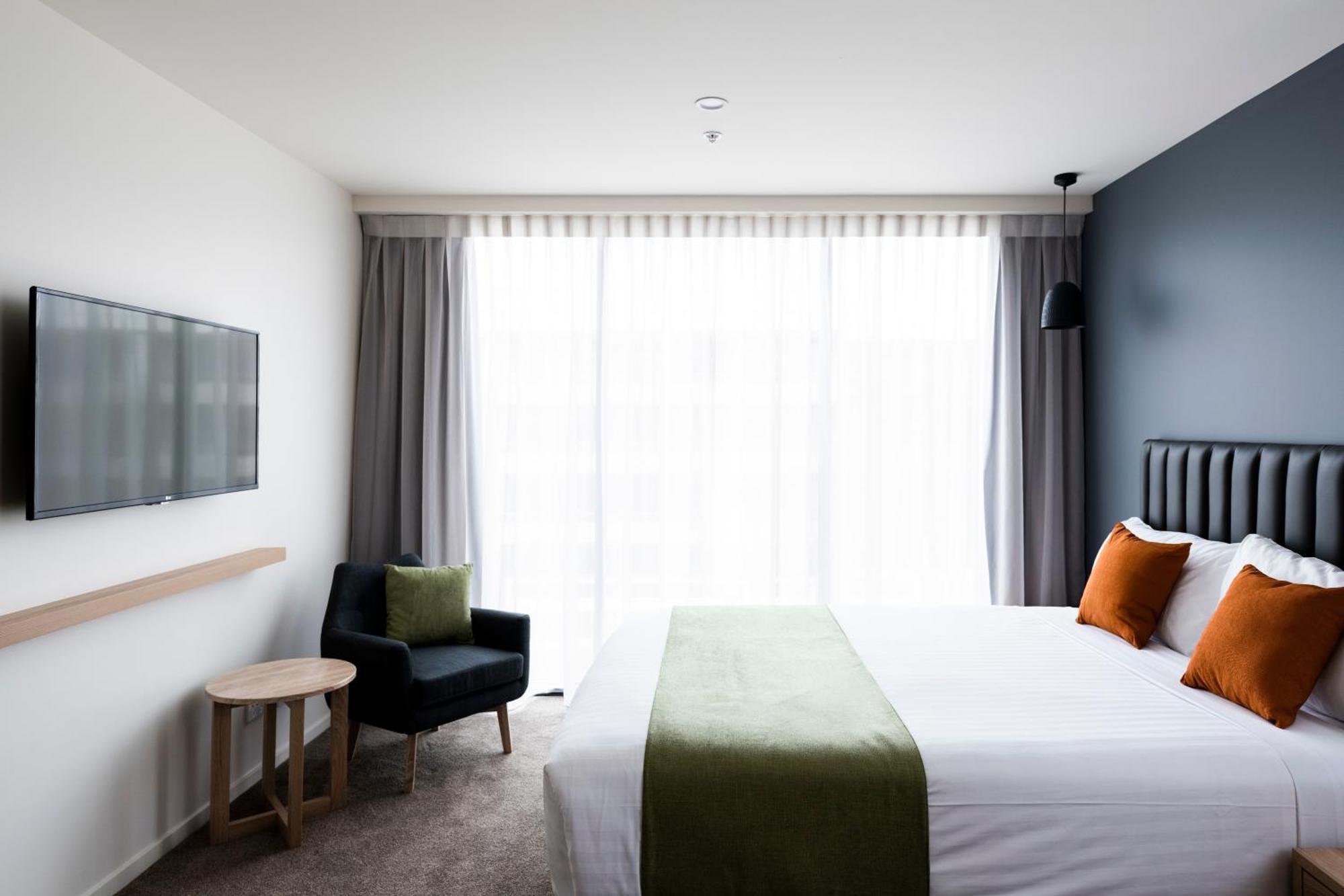 Queen Room - Disability Access