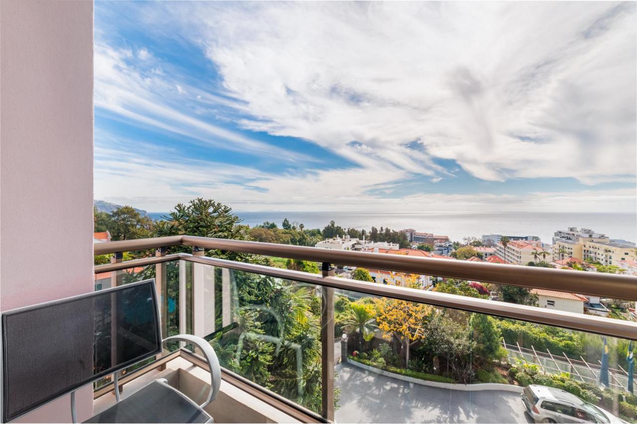 Suite con vistas al mar (2 adultos)