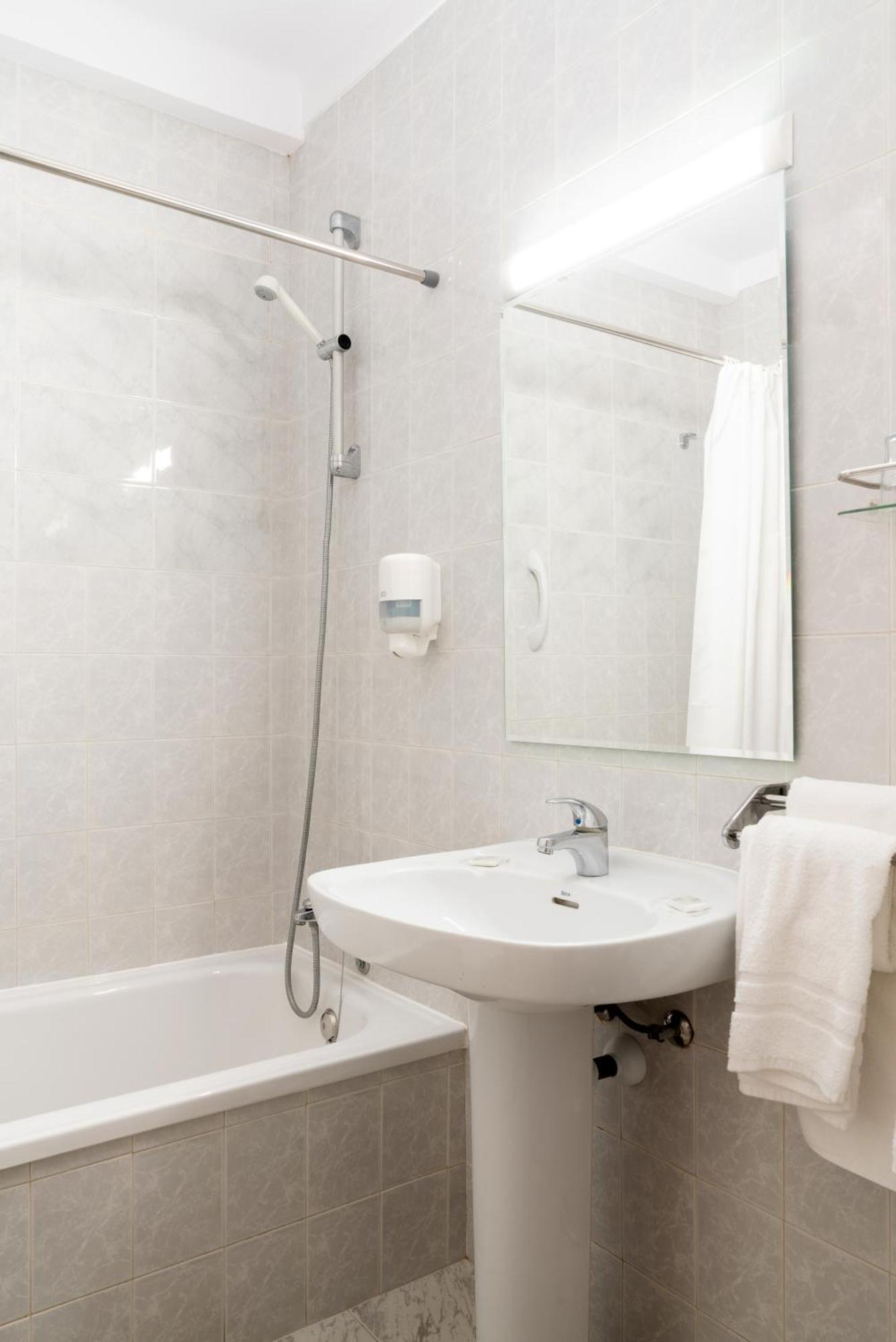 Superior Double Room,1226813471:JPEG