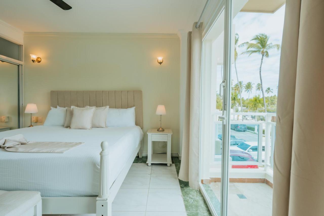 Single Room with Balcony,1670717608:JPEG