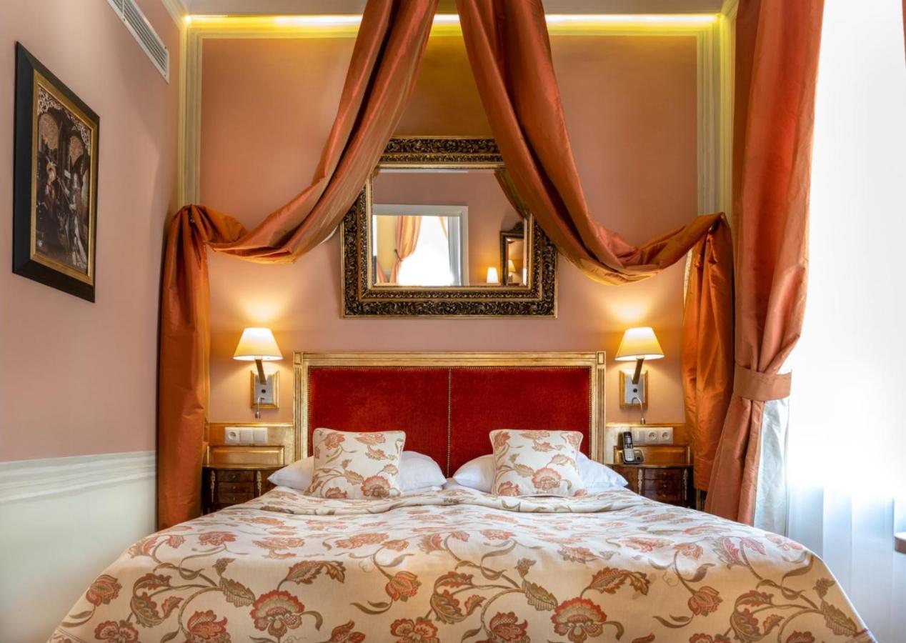 Deluxe Suite,1244431984:JPEG