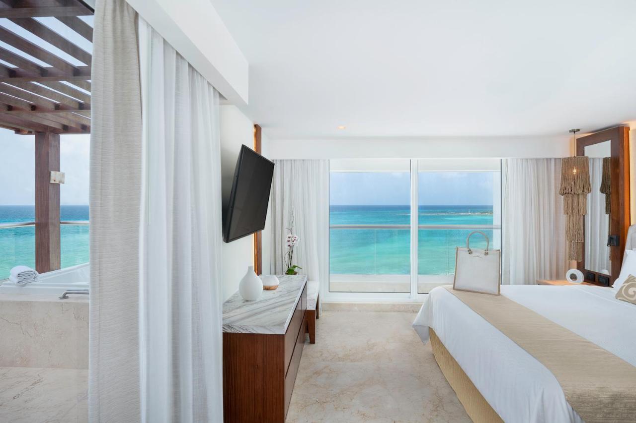 Superior Two Bedroom Presidential Suite Ocean View King Size Bed
