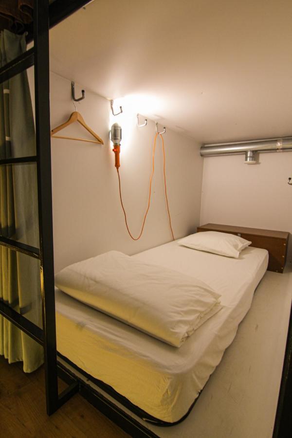 Bed 6-Bed Female Dormitory Room,1731721285:JPEG