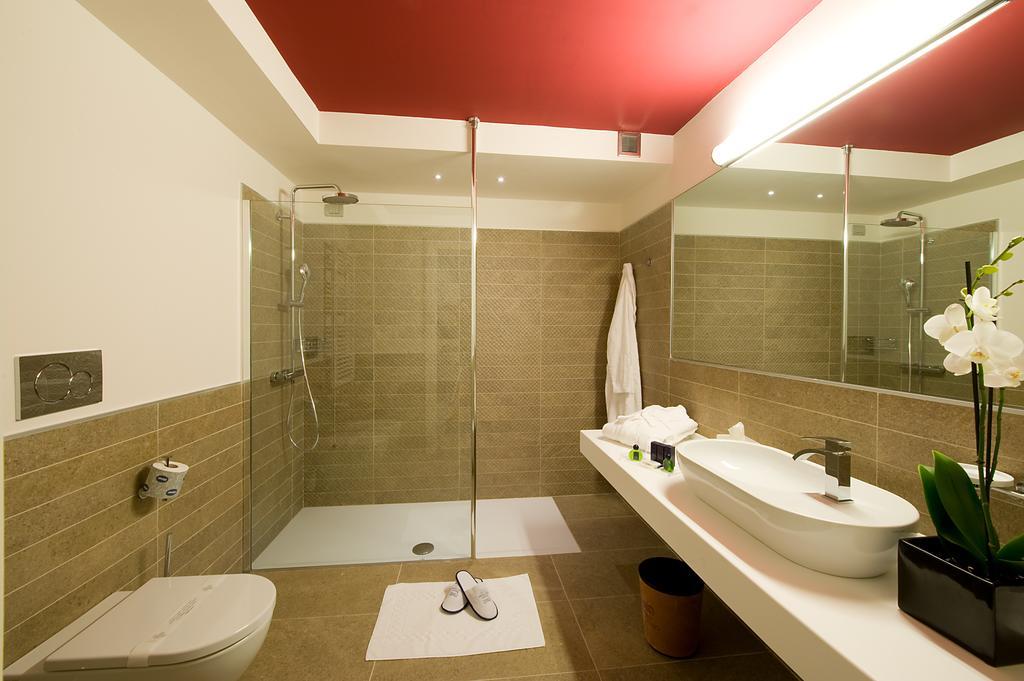 Deluxe Double or Twin Room,124777701:JPEG