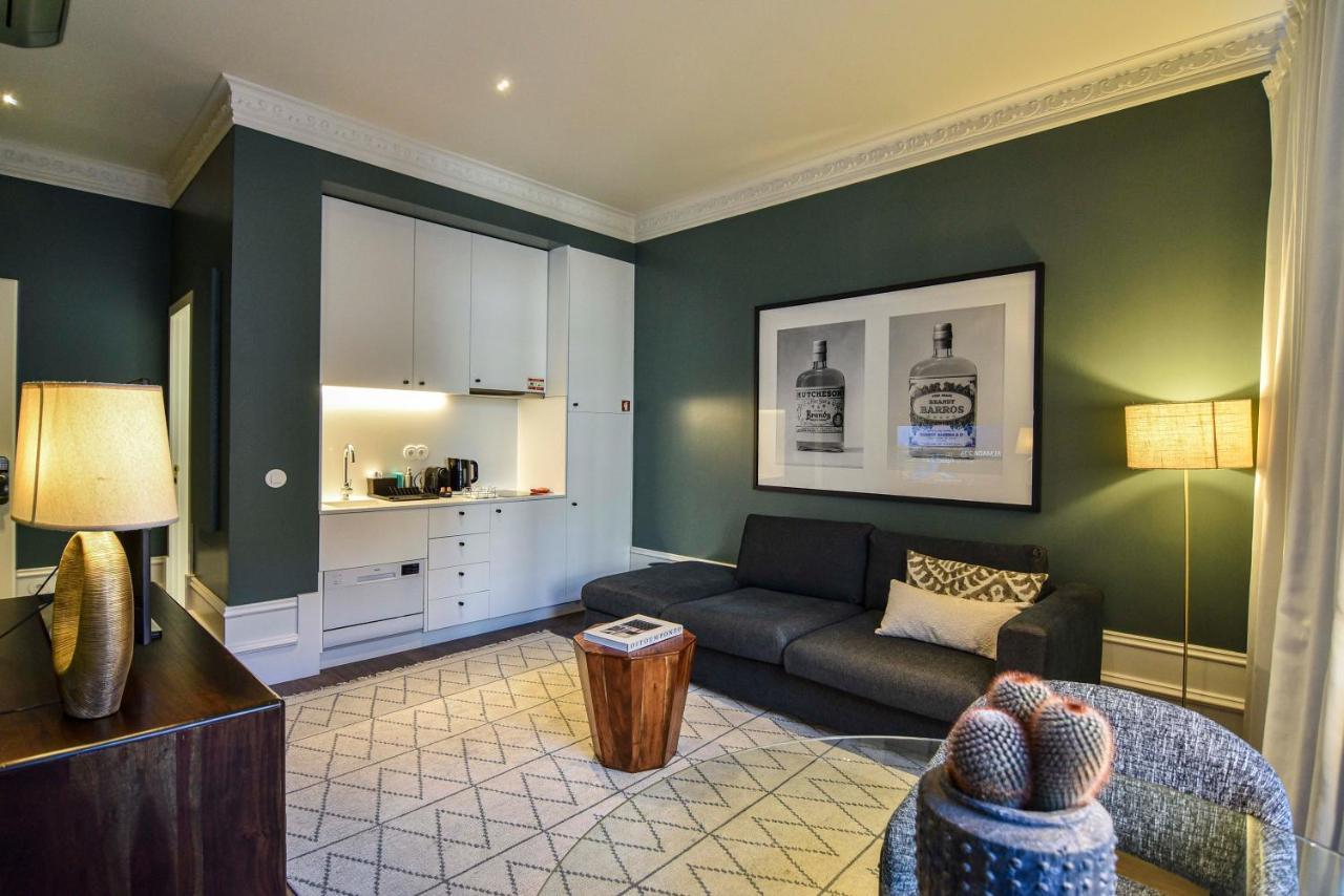 One-Bedroom Apartment,1248048517:JPEG