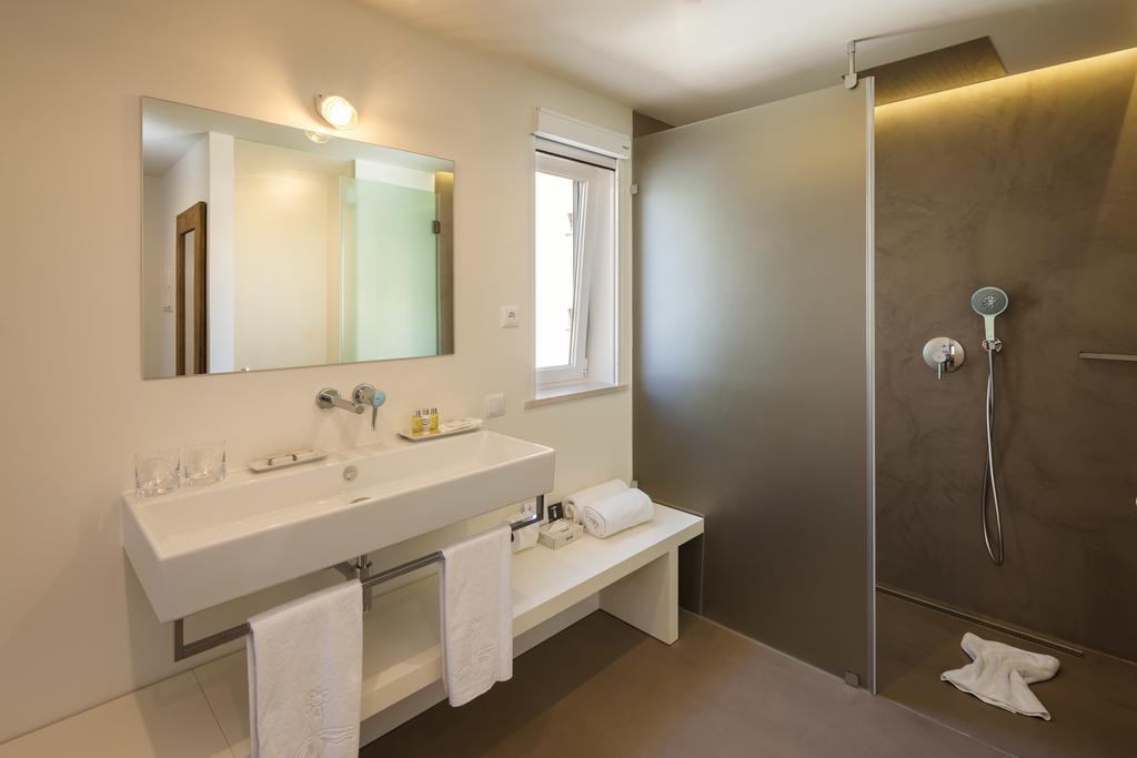 Double or Twin Room,631650474:JPEG