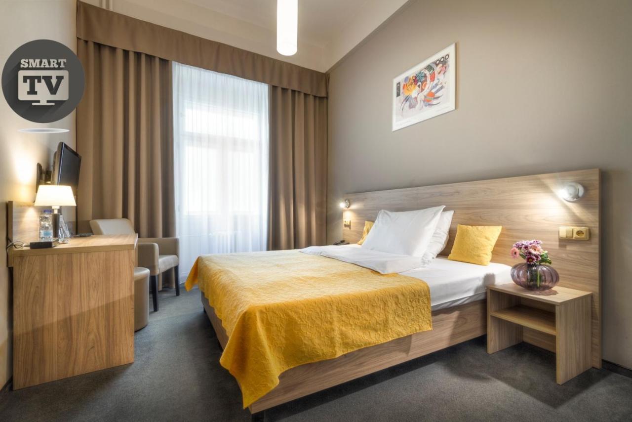 Single Room,1274827876:JPEG