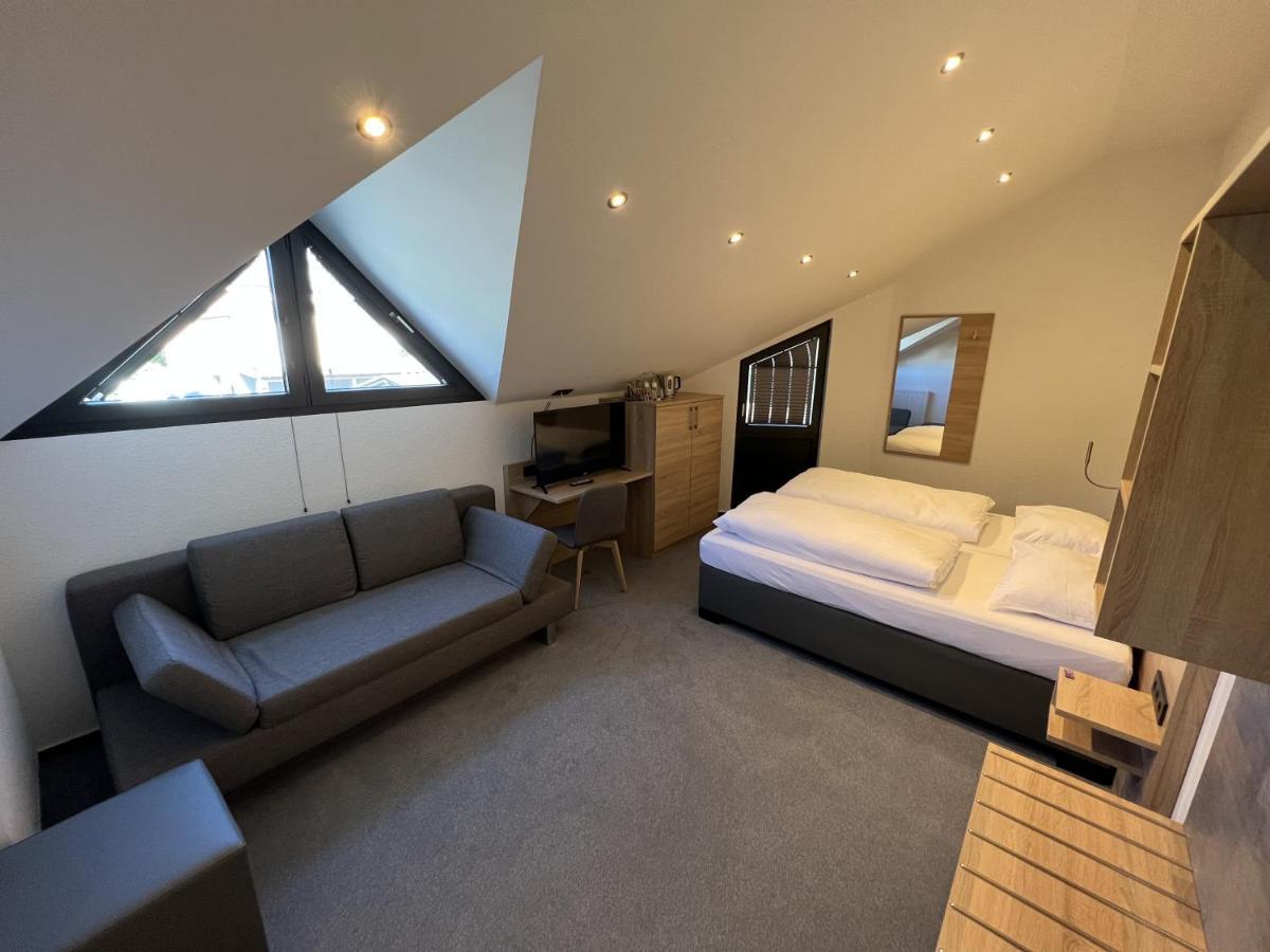 Twin Room,1264910992:JPEG