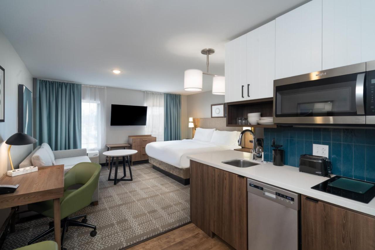 King Studio Suite - Hearing Accessible/Non-Smoking