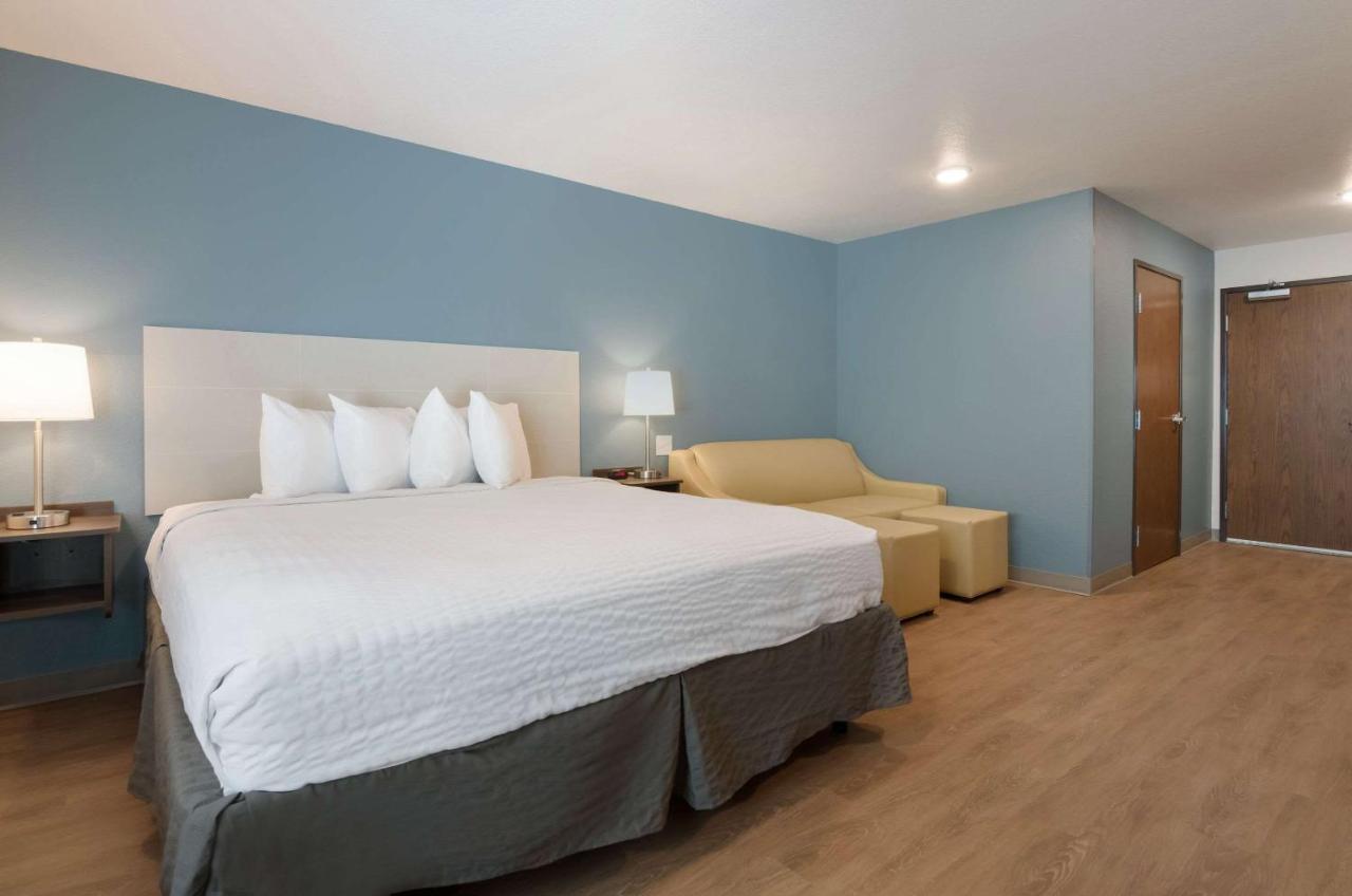 Standard Queen Room with Two Queen Beds - Non Smoking