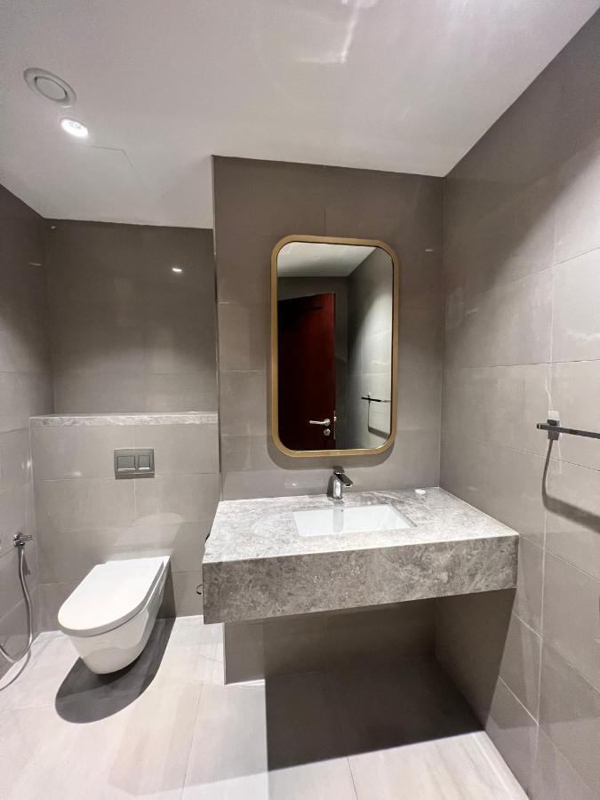 Deluxe One Bedroom Suite